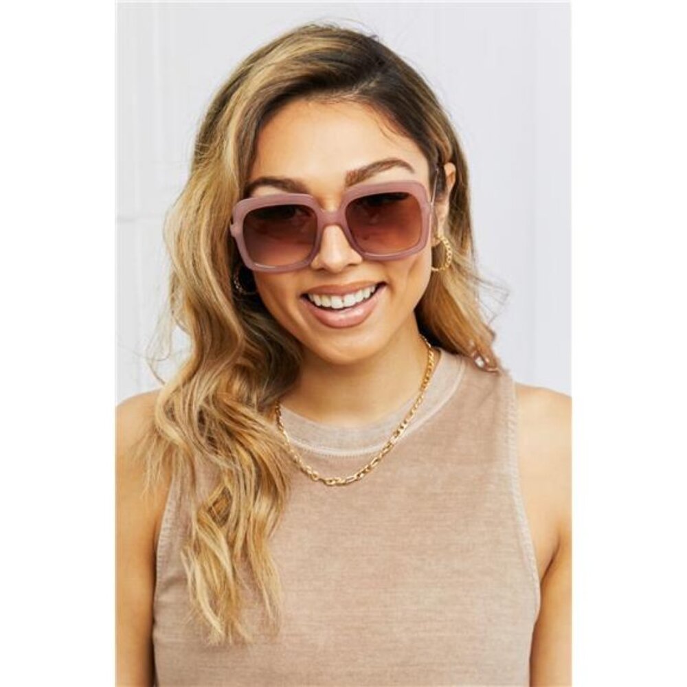 Square Metal-Plastic Hybrid Temple Sunglasses